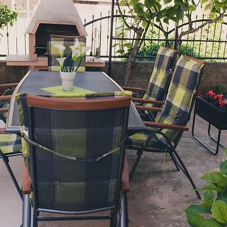 Apartments Sunny Garden Brodarica  Exterior photo