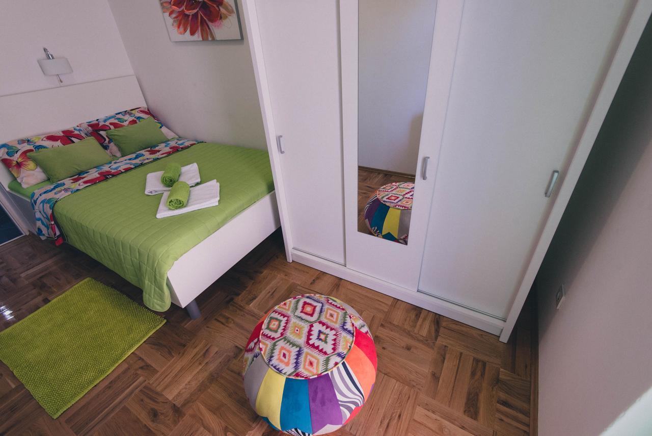 Apartments Sunny Garden Brodarica  Exterior photo